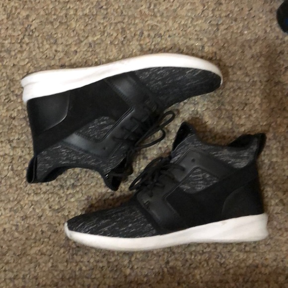 guess men's tennis shoes